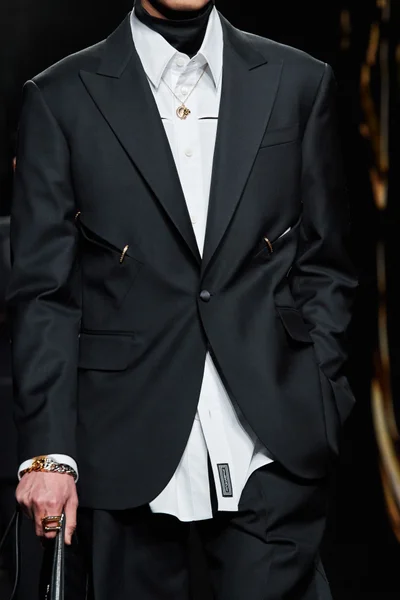 Look 183